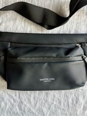 Gaston Luga Stockholm Spläsh Bumbag | Black | Waterproof | Belt Bag Sling
